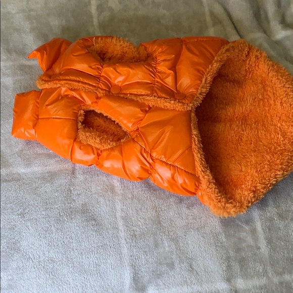 Pet puffer coats med and large only left - Picture 2 of 7